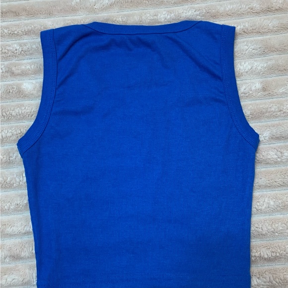 3 Ribbed Tank Tops. Women’s size XS. EUC. - Picture 8 of 8